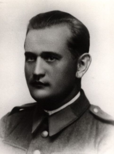 Leon Pawlak w mundurze